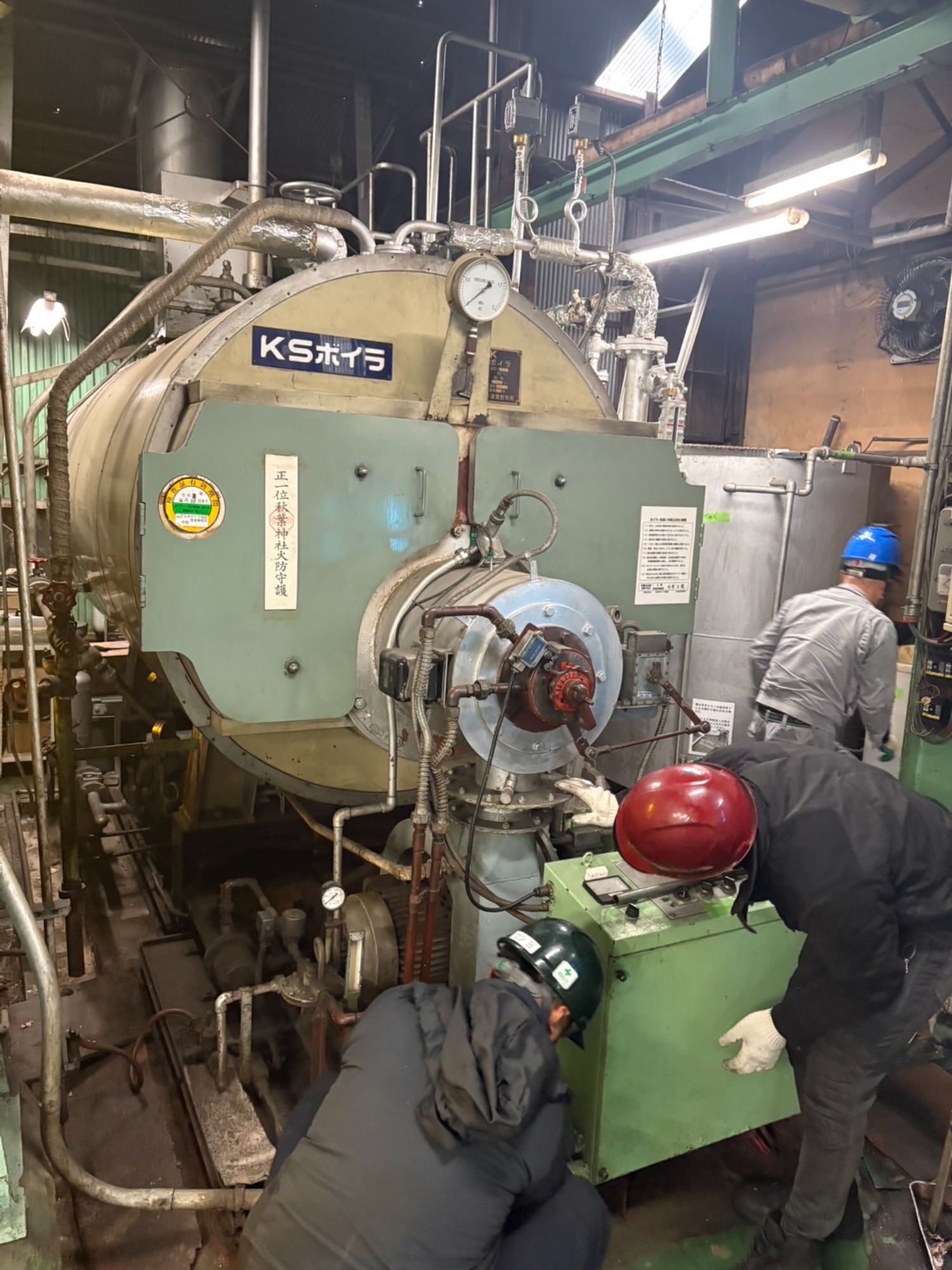 ボイラーの撤去とダクトの撤去を承りました