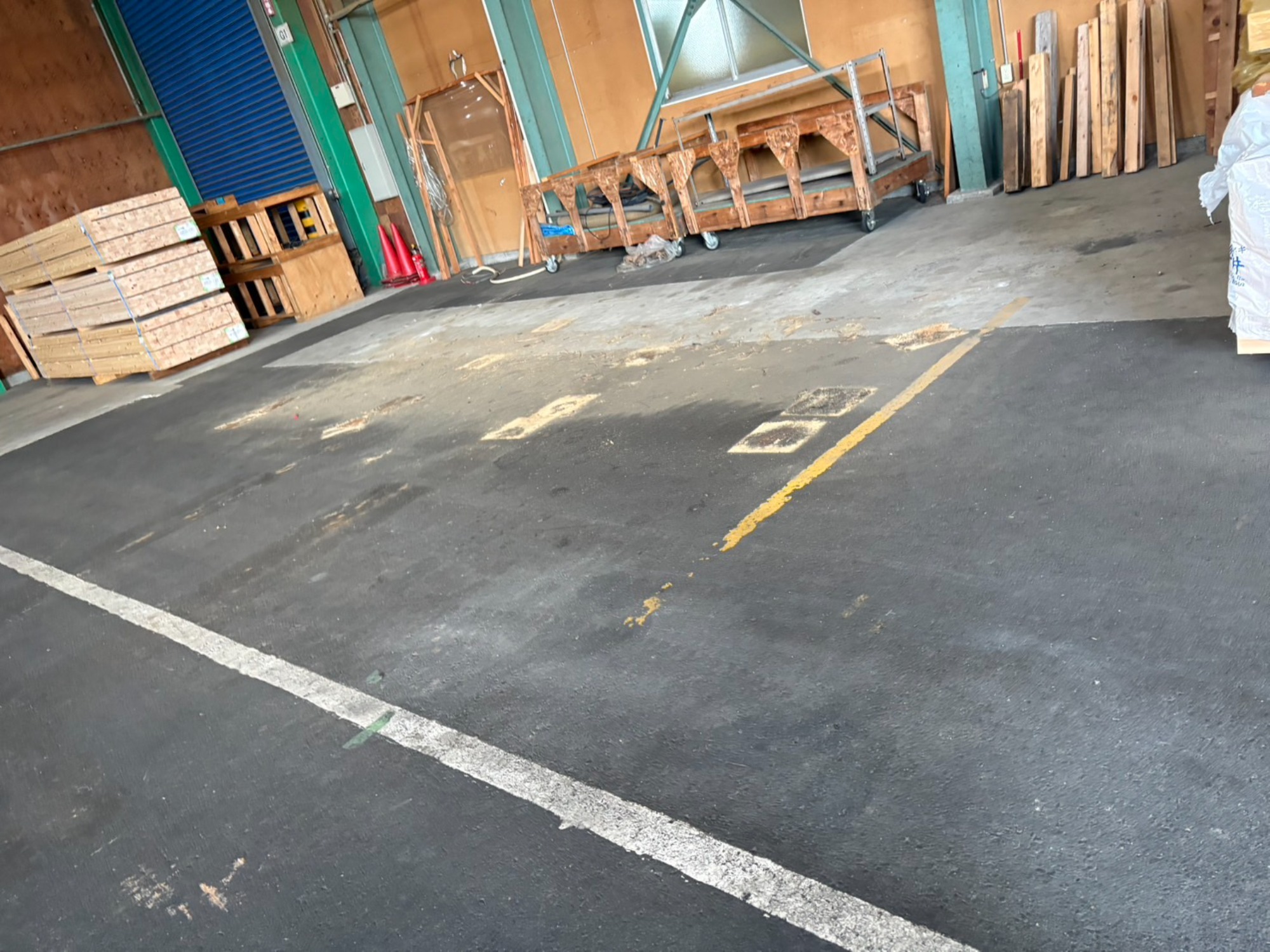 木材加工機を撤去させていただきました