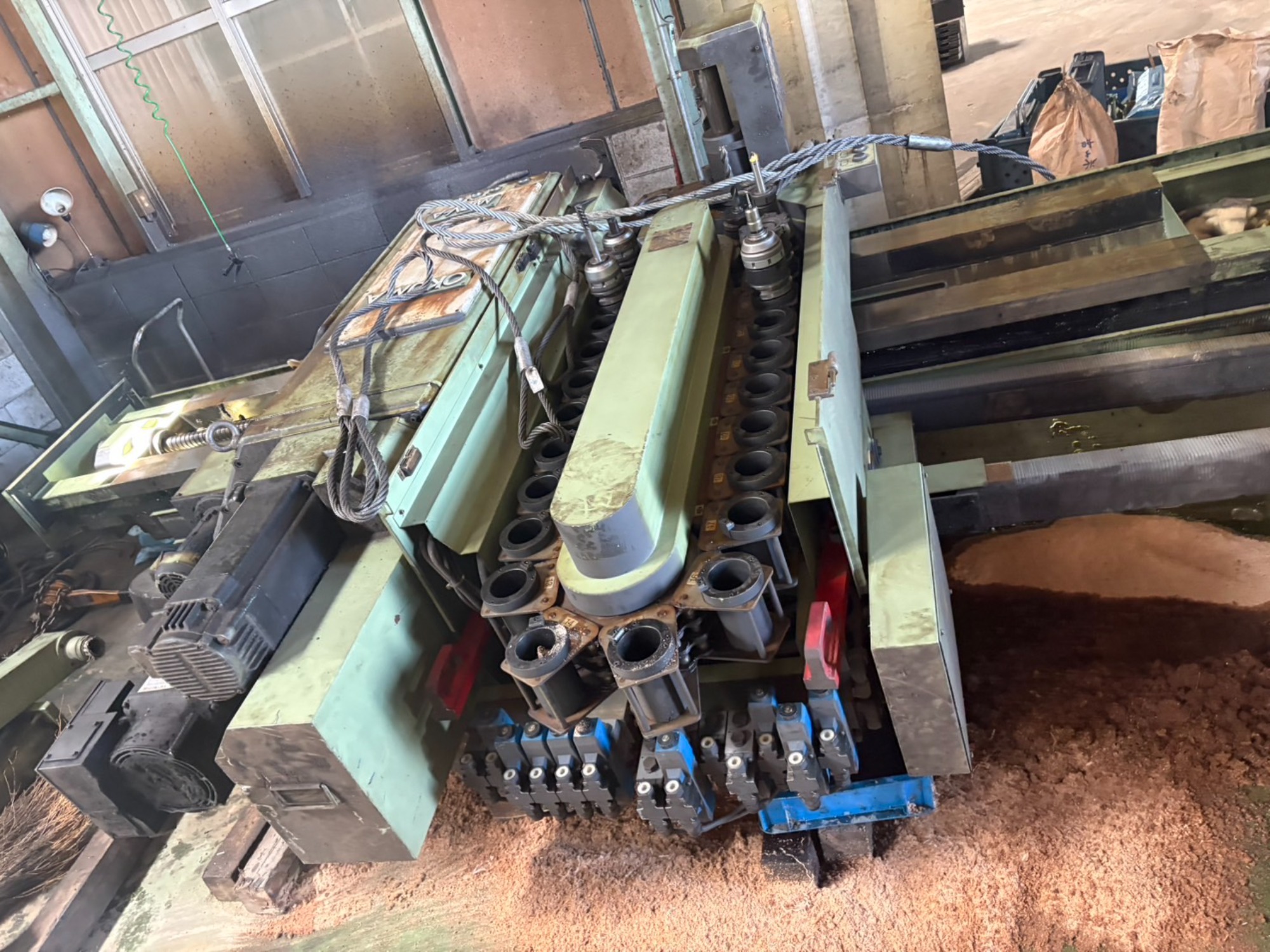 門型加工機を撤去させていただきました