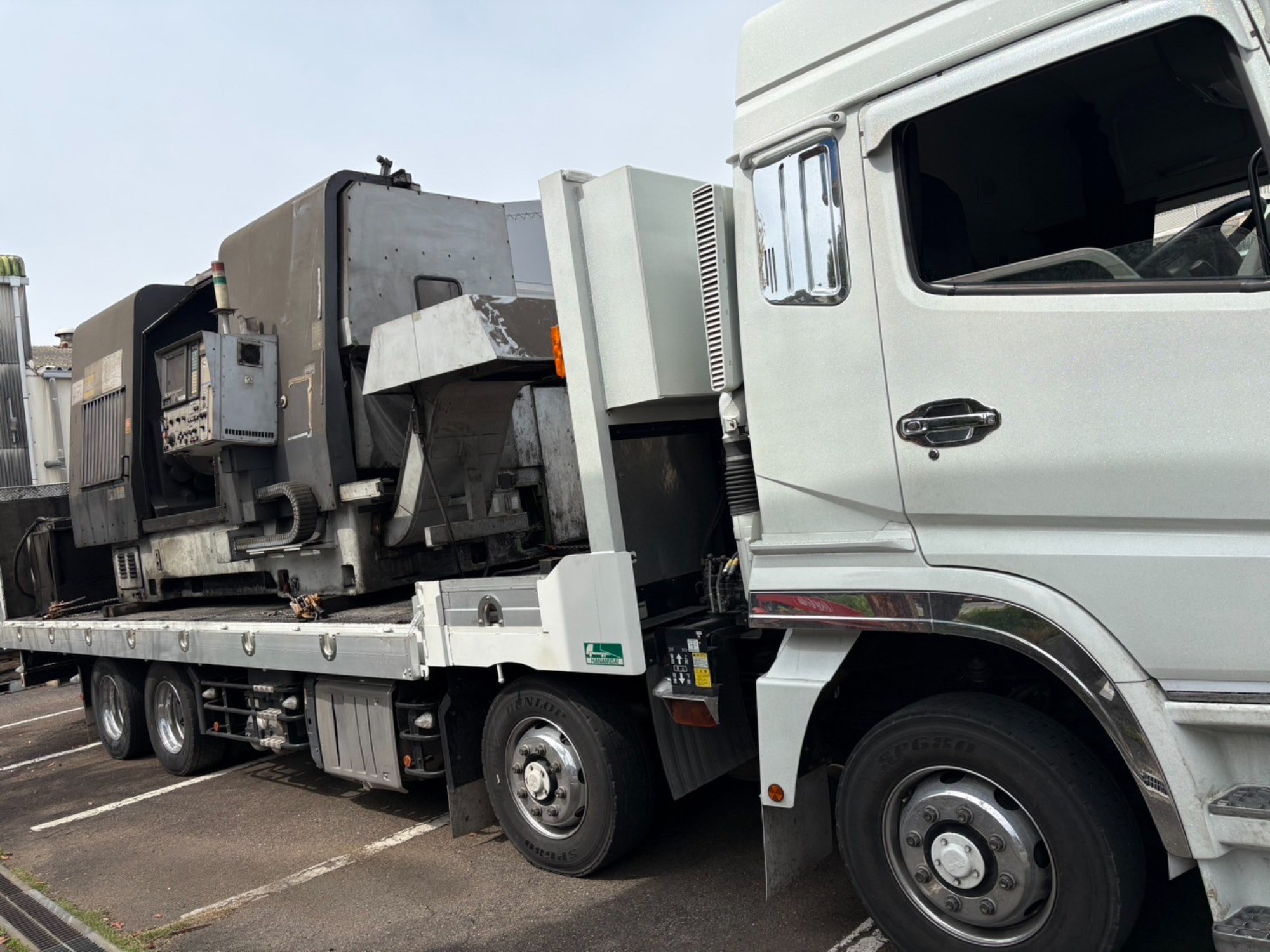 NC旋盤を撤去させていただきました