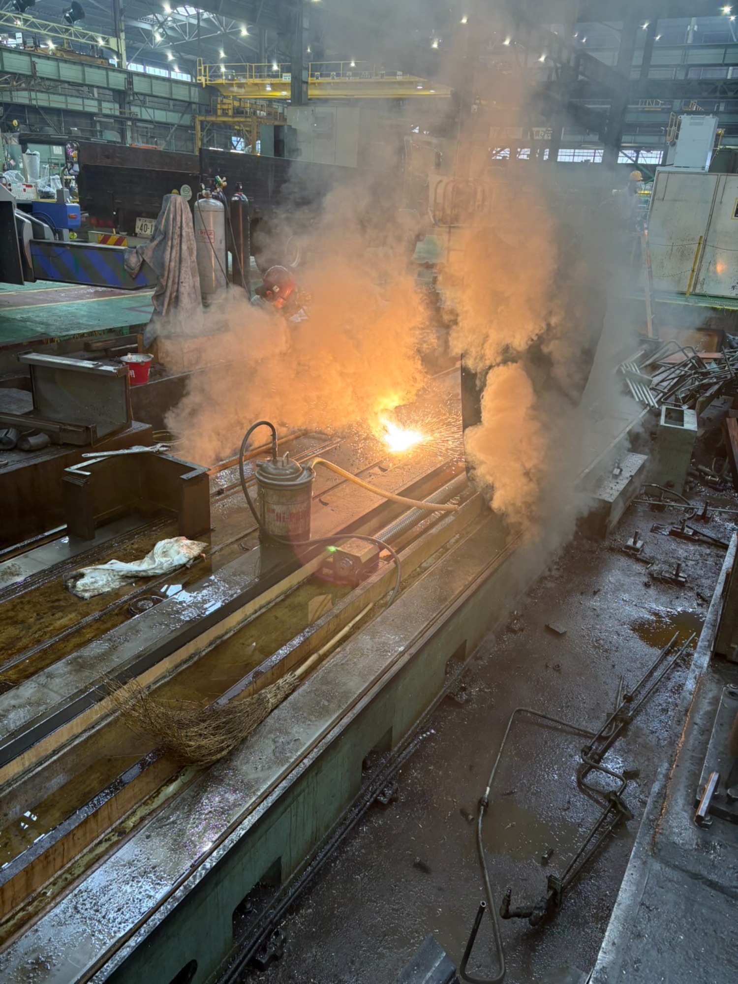 門型加工機を撤去させていただきました