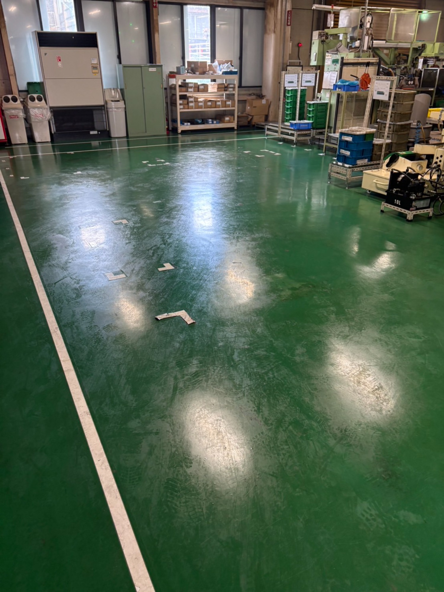 NC旋盤、転造機、研磨機を撤去させていただきました