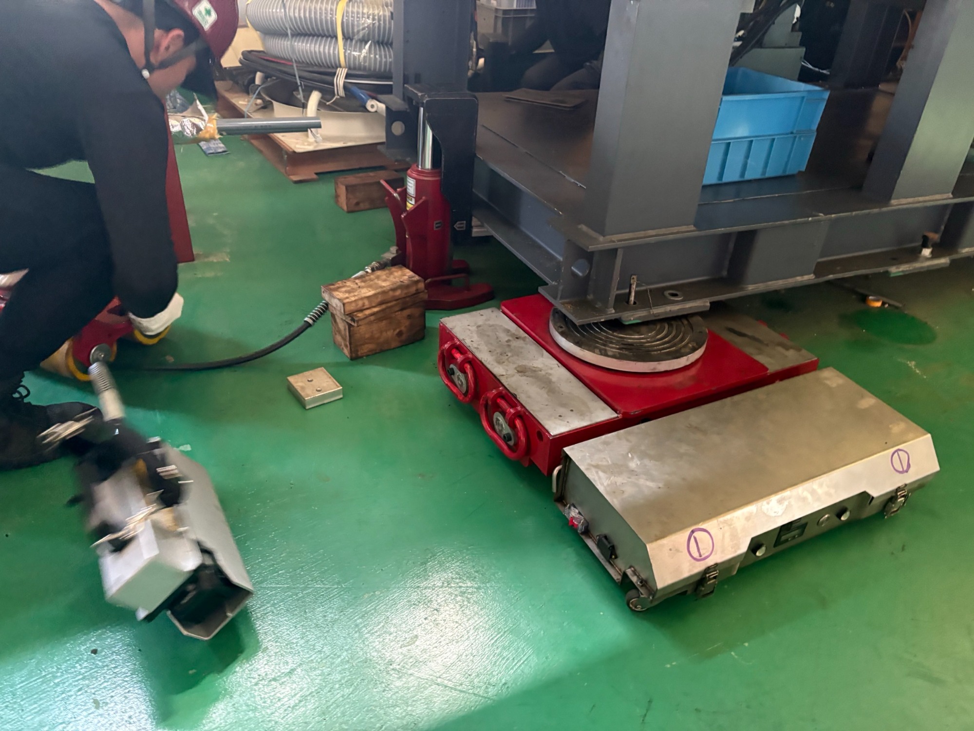 成型機の撤去工事を承りました